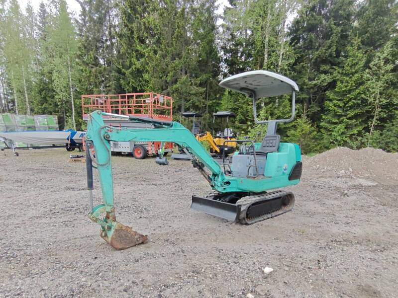 Komatsu PC07-2 Käytetty Kumitelainen minikaivuri