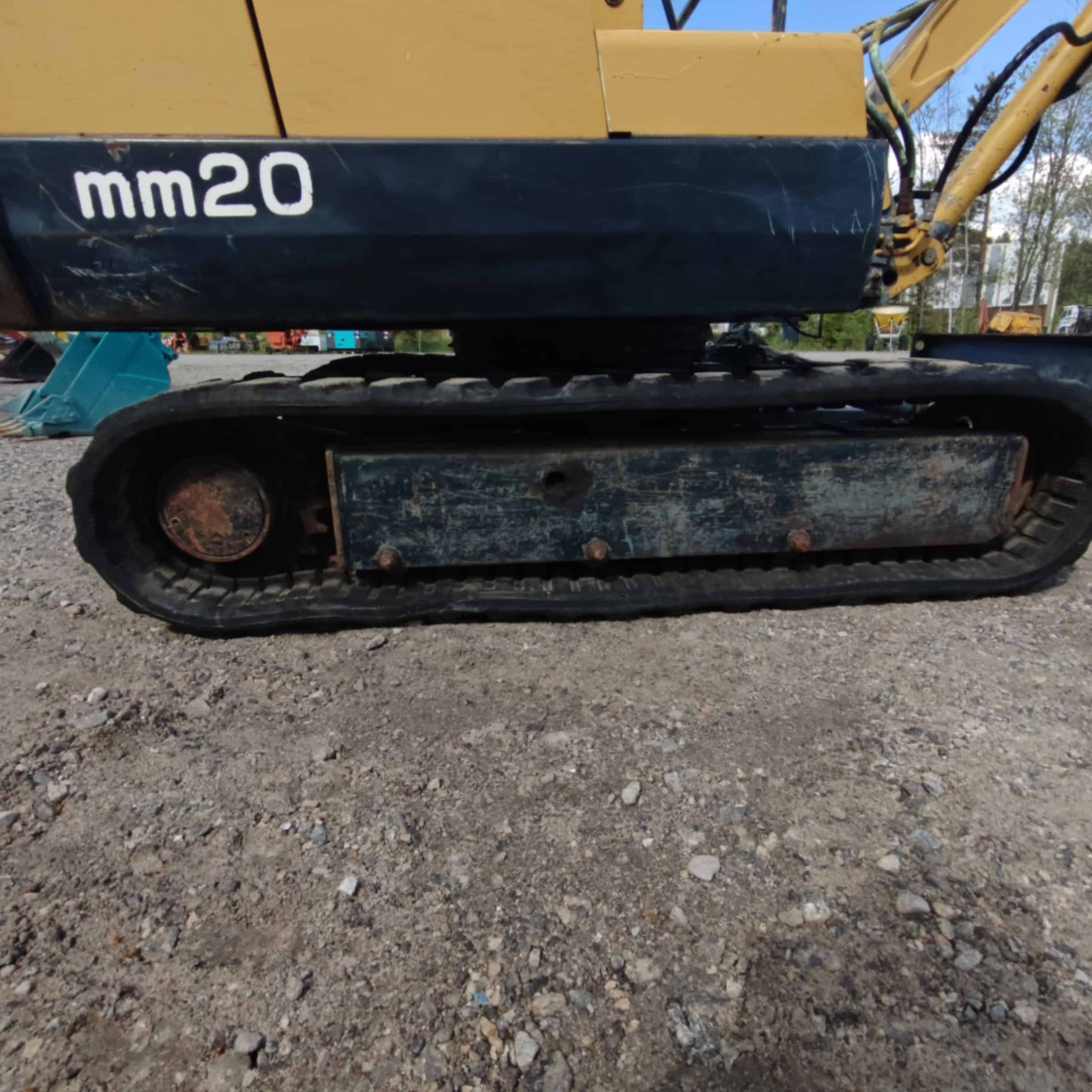 MITSUBISHI ME20 Kumitelainen minikaivuri - Image 14