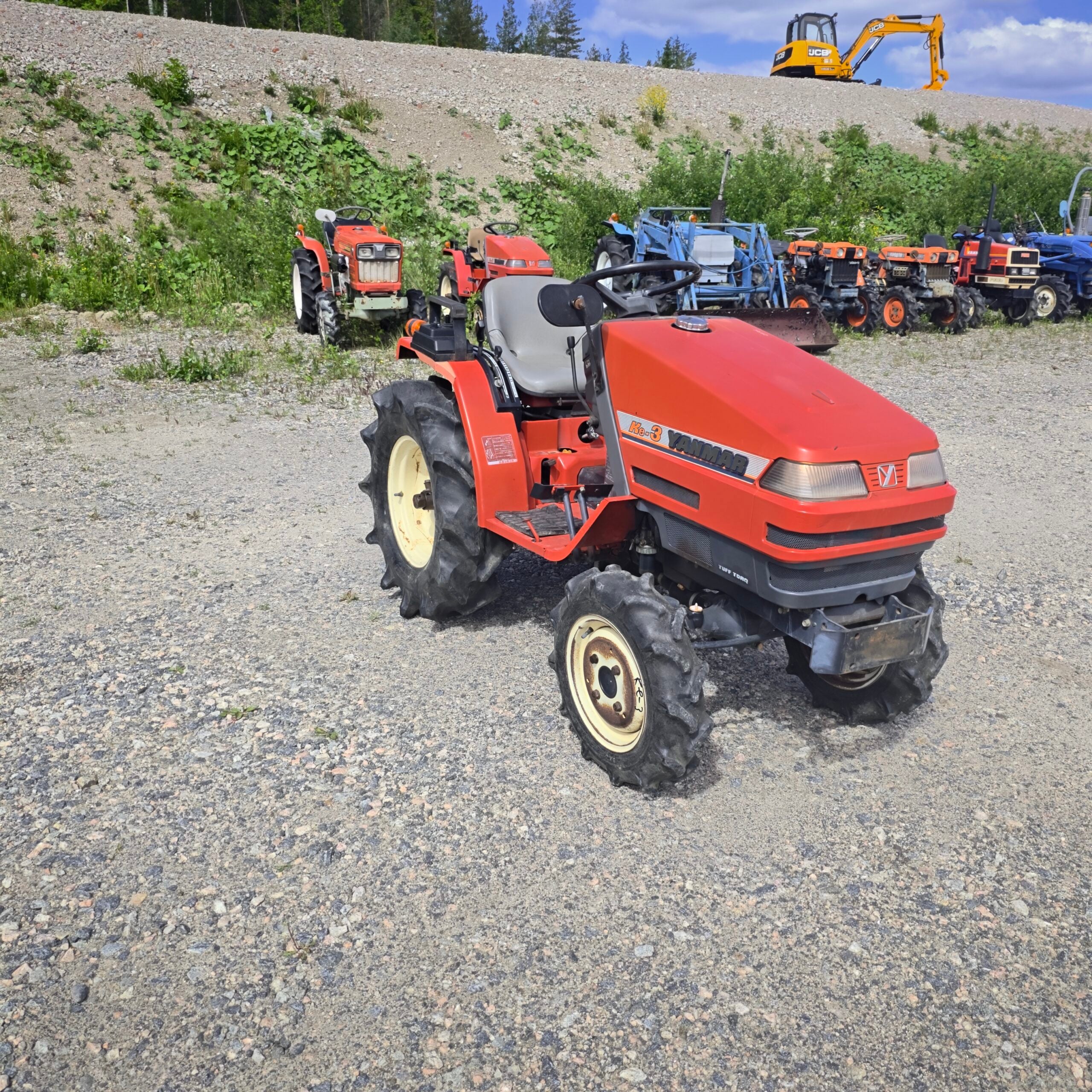 YANMAR KE3 4WD 13 hp Minitraktori - Image 4