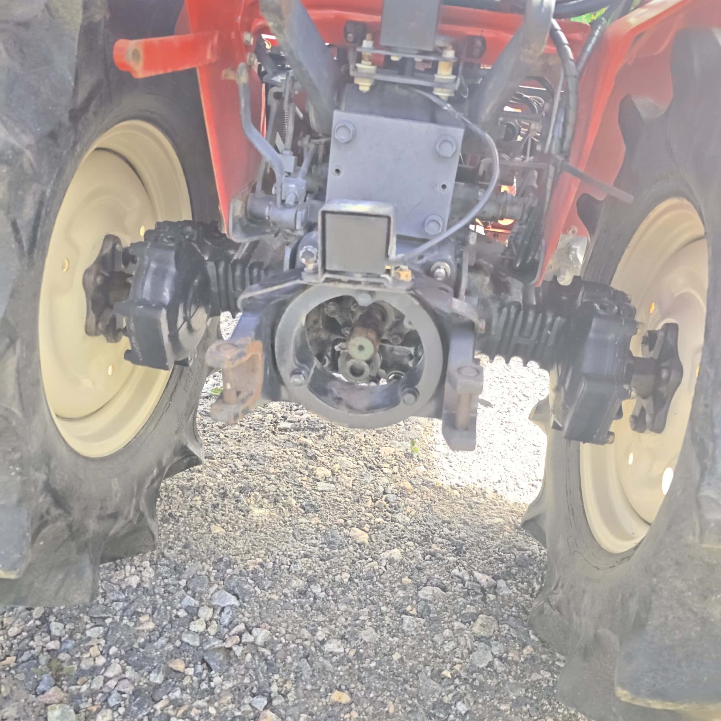 YANMAR KE3 4WD 13 hp Minitraktori - Image 12