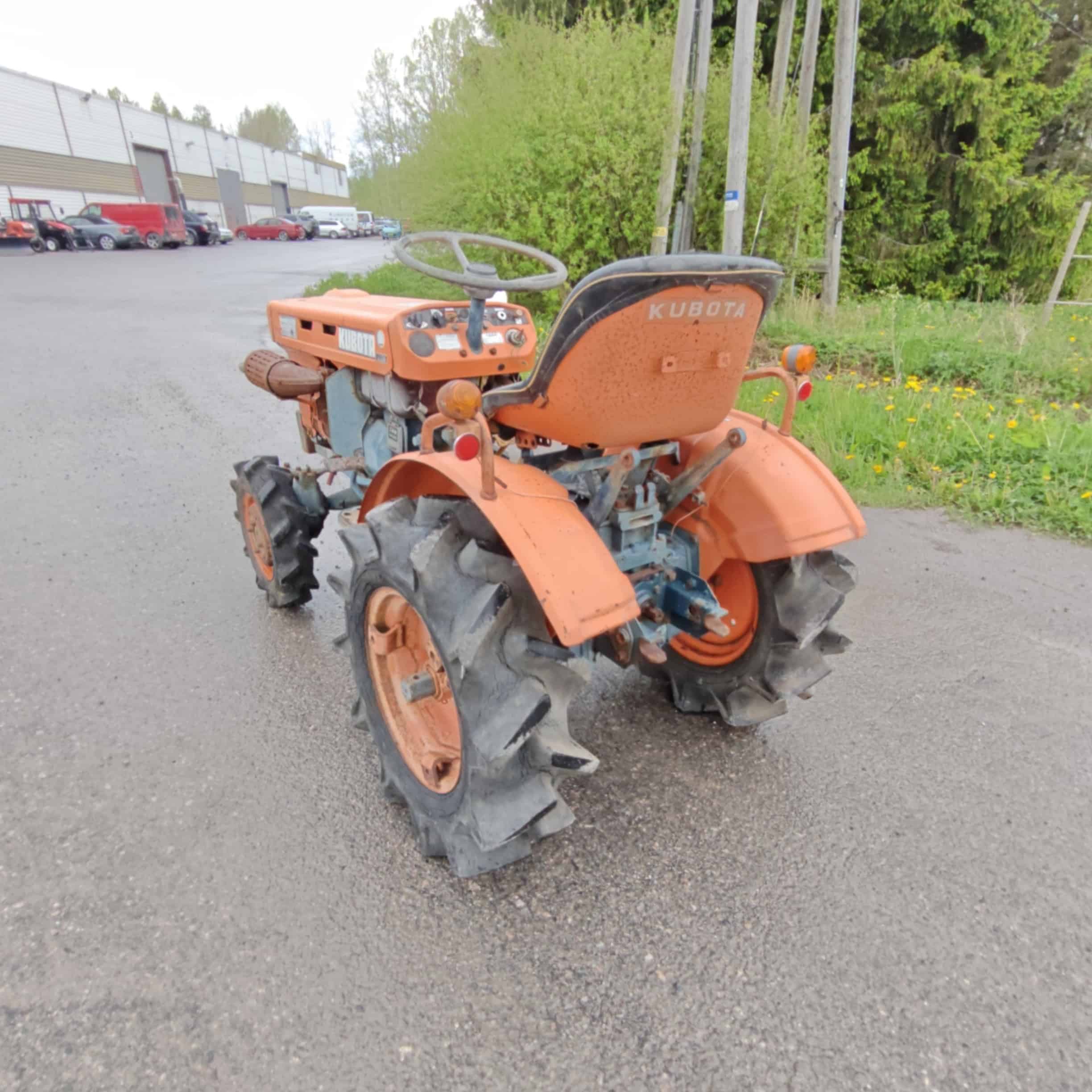 KUBOTA 4WD B5001 10hp Minitraktori (Pto) - Image 9