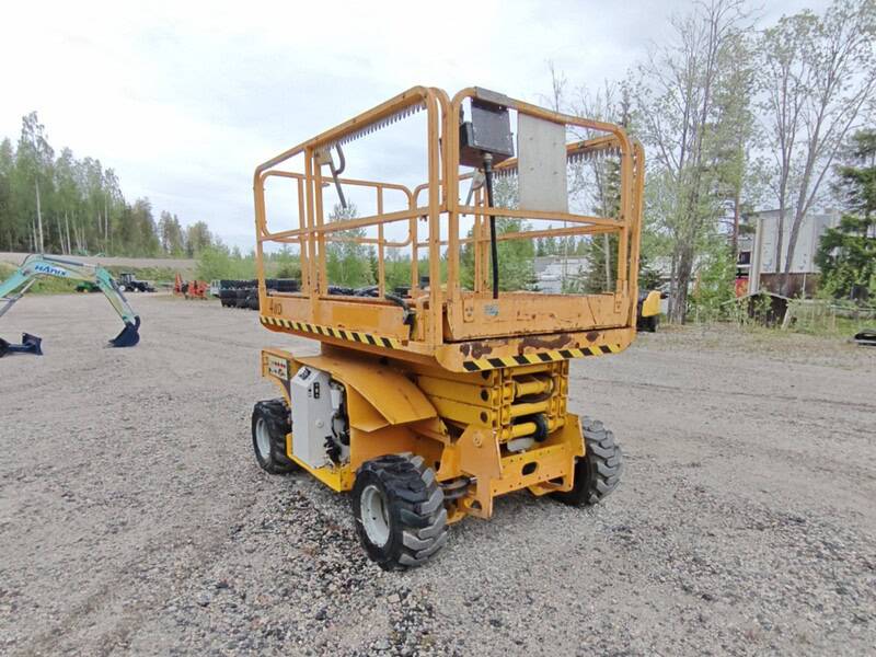 Haulotte Compact 10DX 4x4 Diesel saksilavanostin
