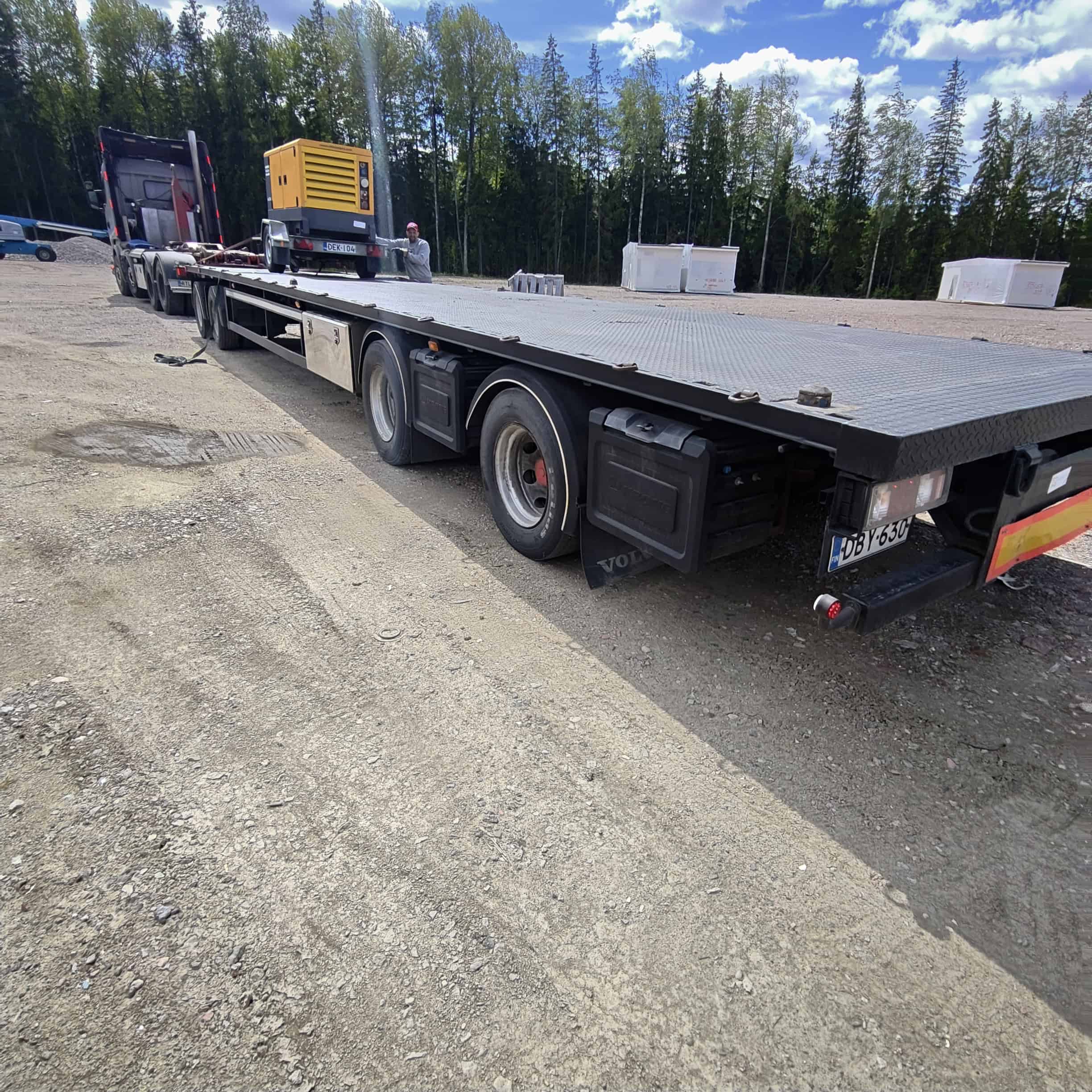 VAK Avolavaperävaunu 12.5 m - Image 7