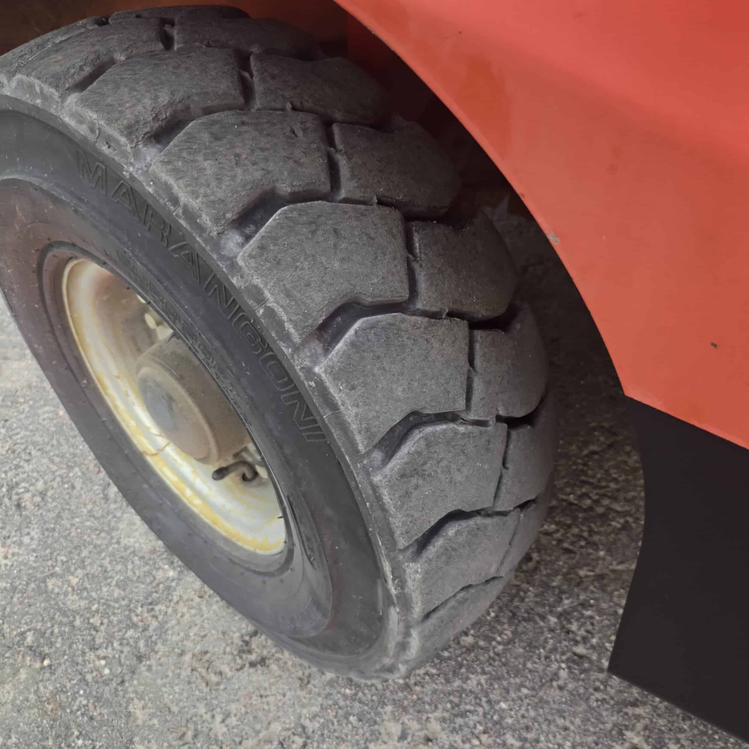 Manitou ML25D dieseltrukki s/n 855665 / vm. 2013 - Image 15