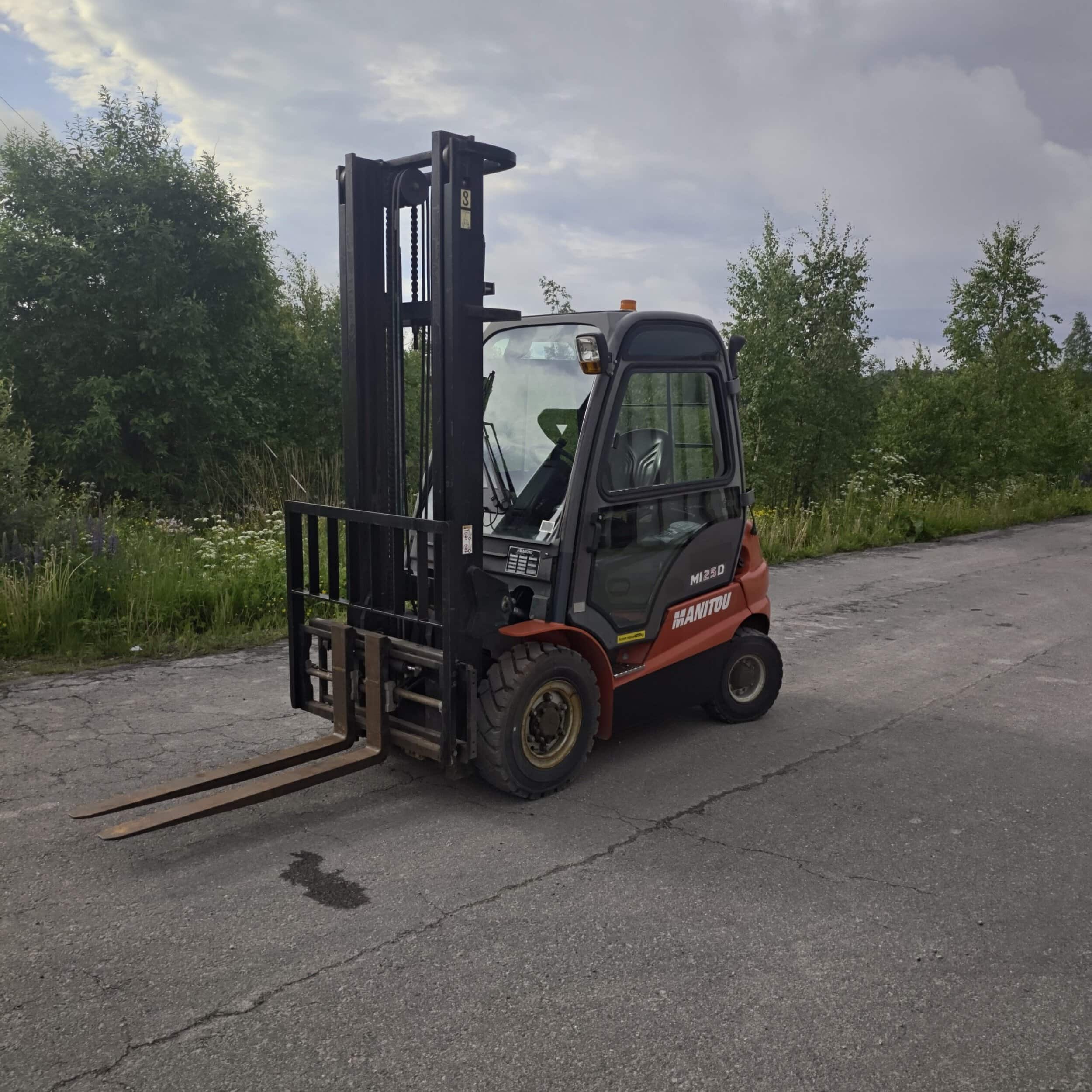 Manitou ML25D dieseltrukki s/n 855665 / vm. 2013 - Image 6
