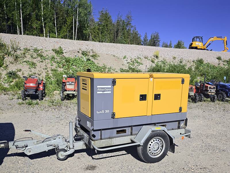 Atlas Copco QAS30 generaattori kärryn päällä vm2015