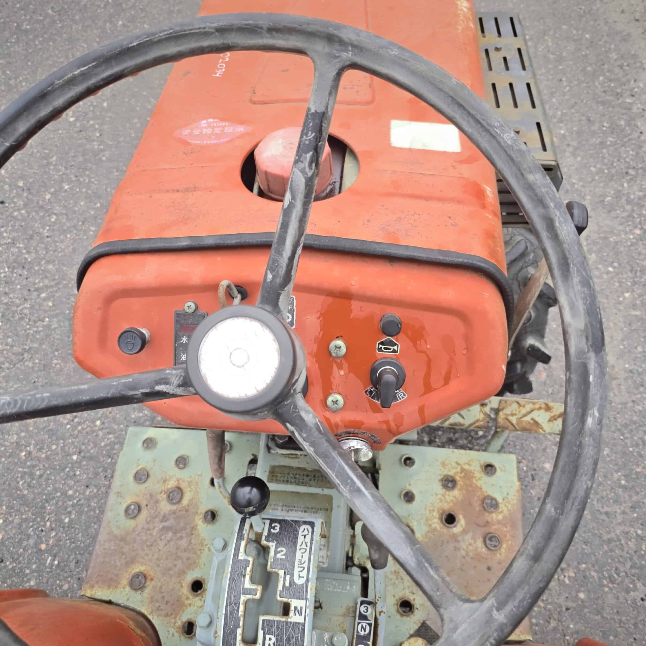 YANMAR YM1110D 4WD 11 hp Minitraktori - Image 10