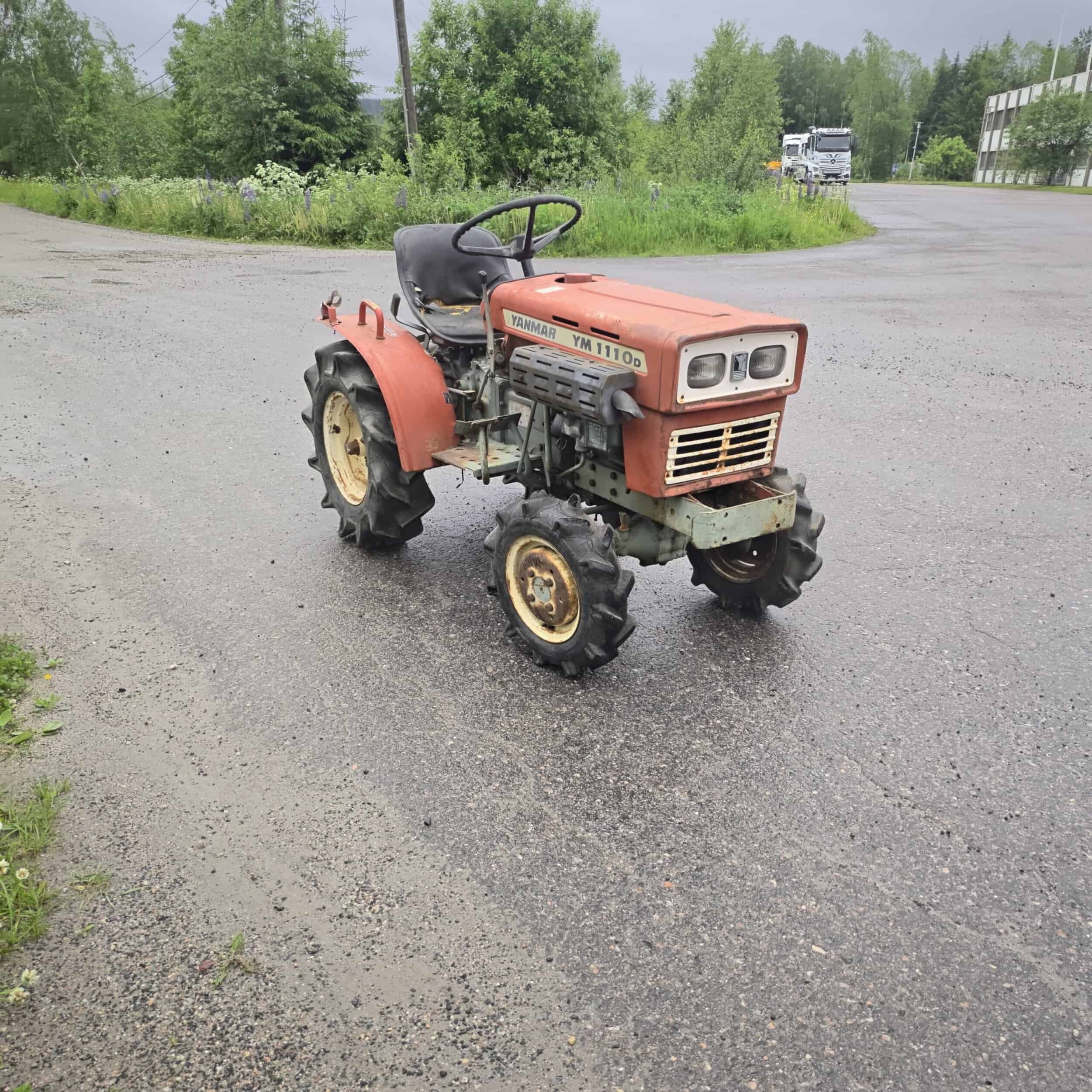 YANMAR YM1110D 4WD 11 hp Minitraktori - Image 3