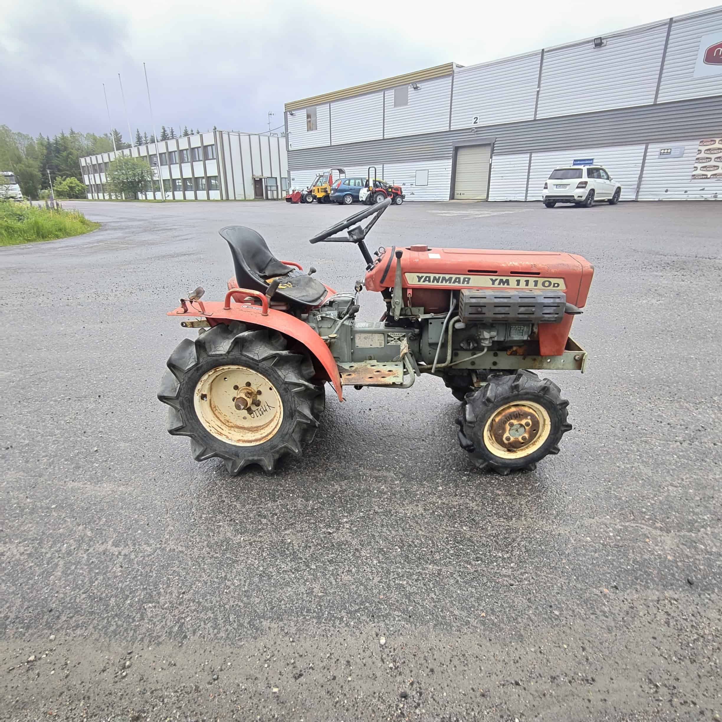 YANMAR YM1110D 4WD 11 hp Minitraktori - Image 7