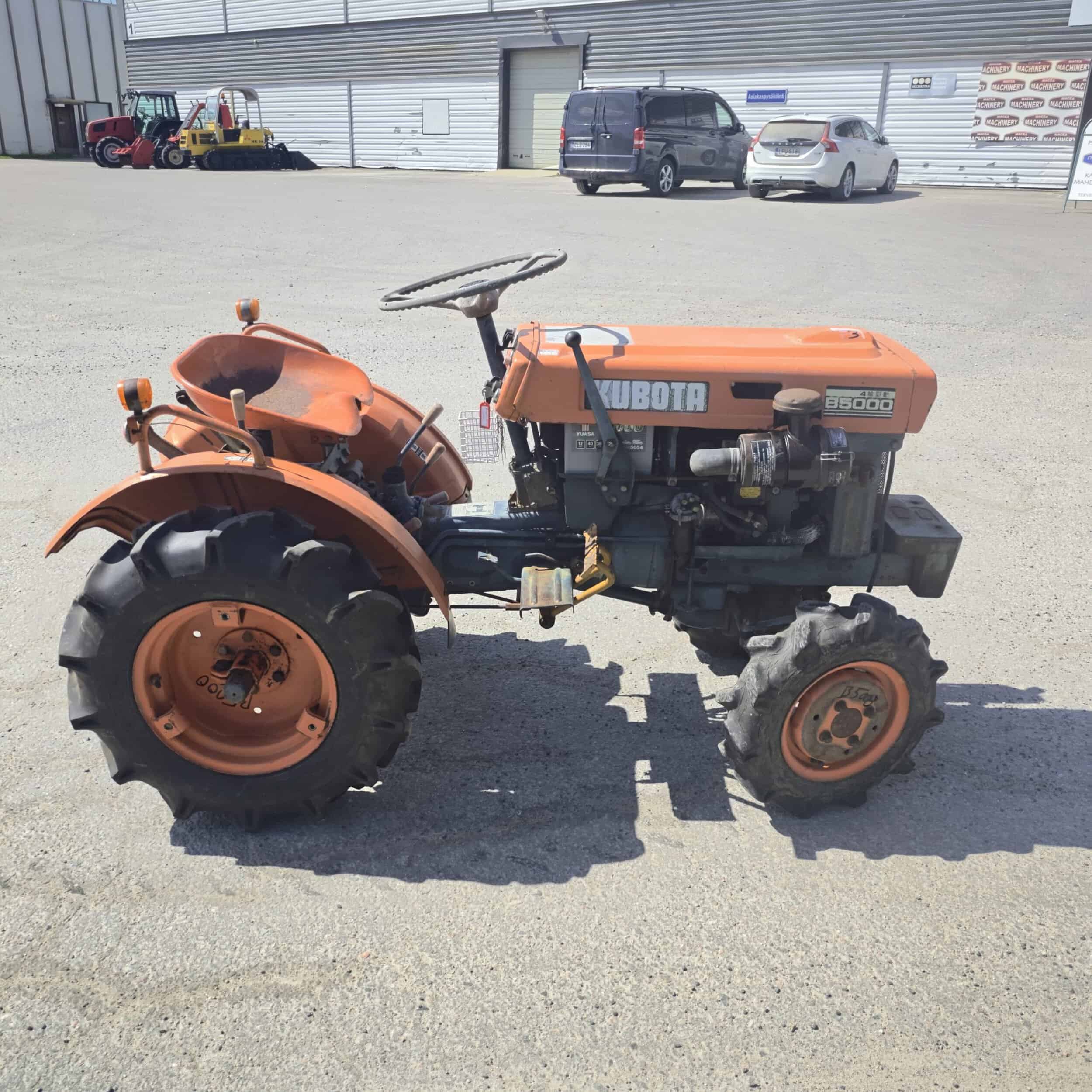 KUBOTA B5000 4WD 10hp Minitraktori - Image 6
