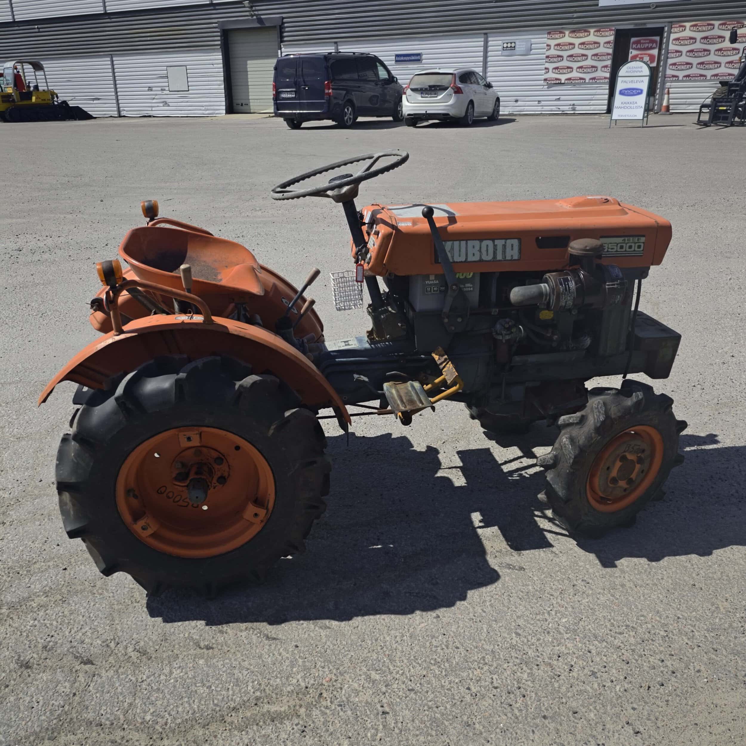 KUBOTA B5000 4WD 10hp Minitraktori - Image 10