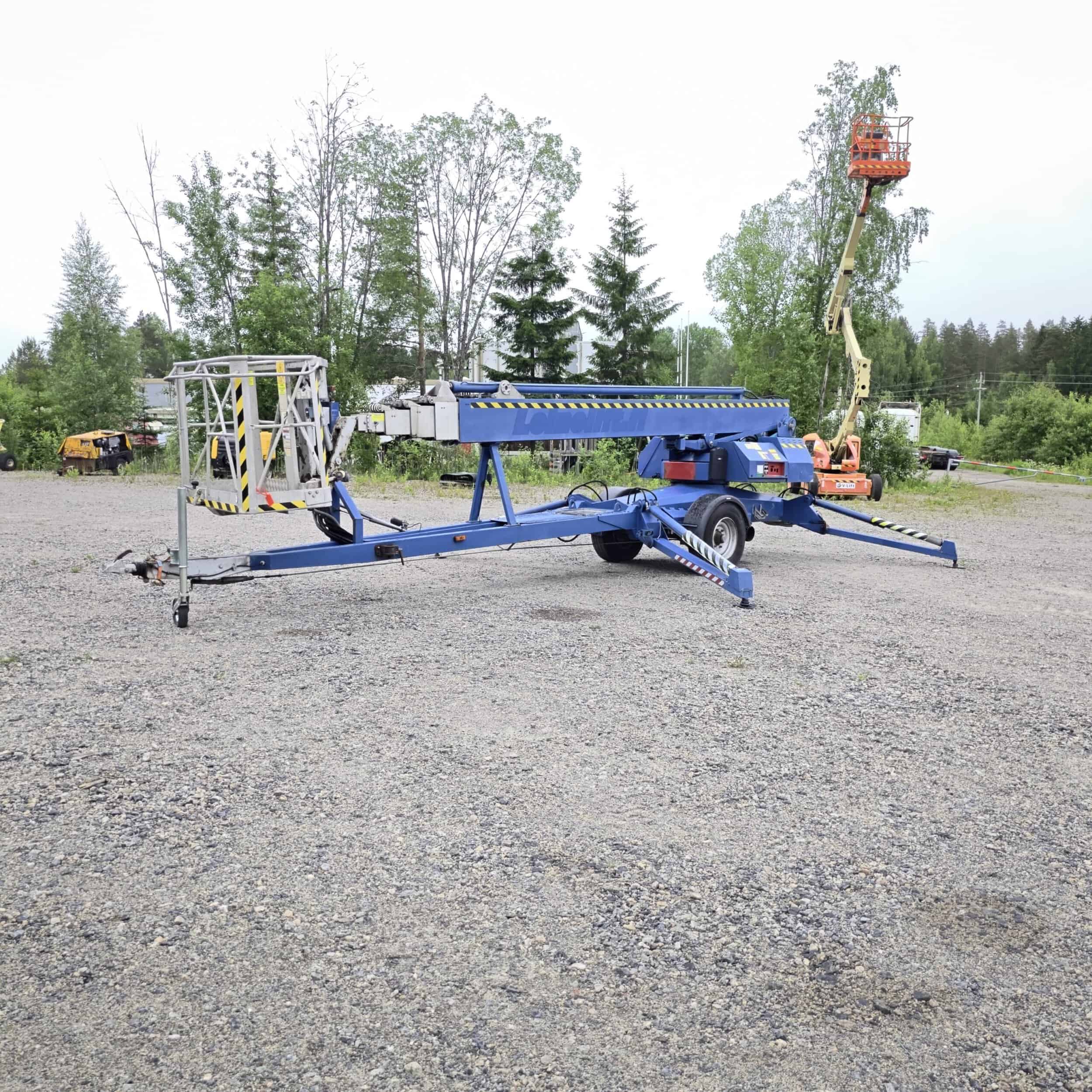 Denka DL30 Hinattava henkilönostin vm.2002