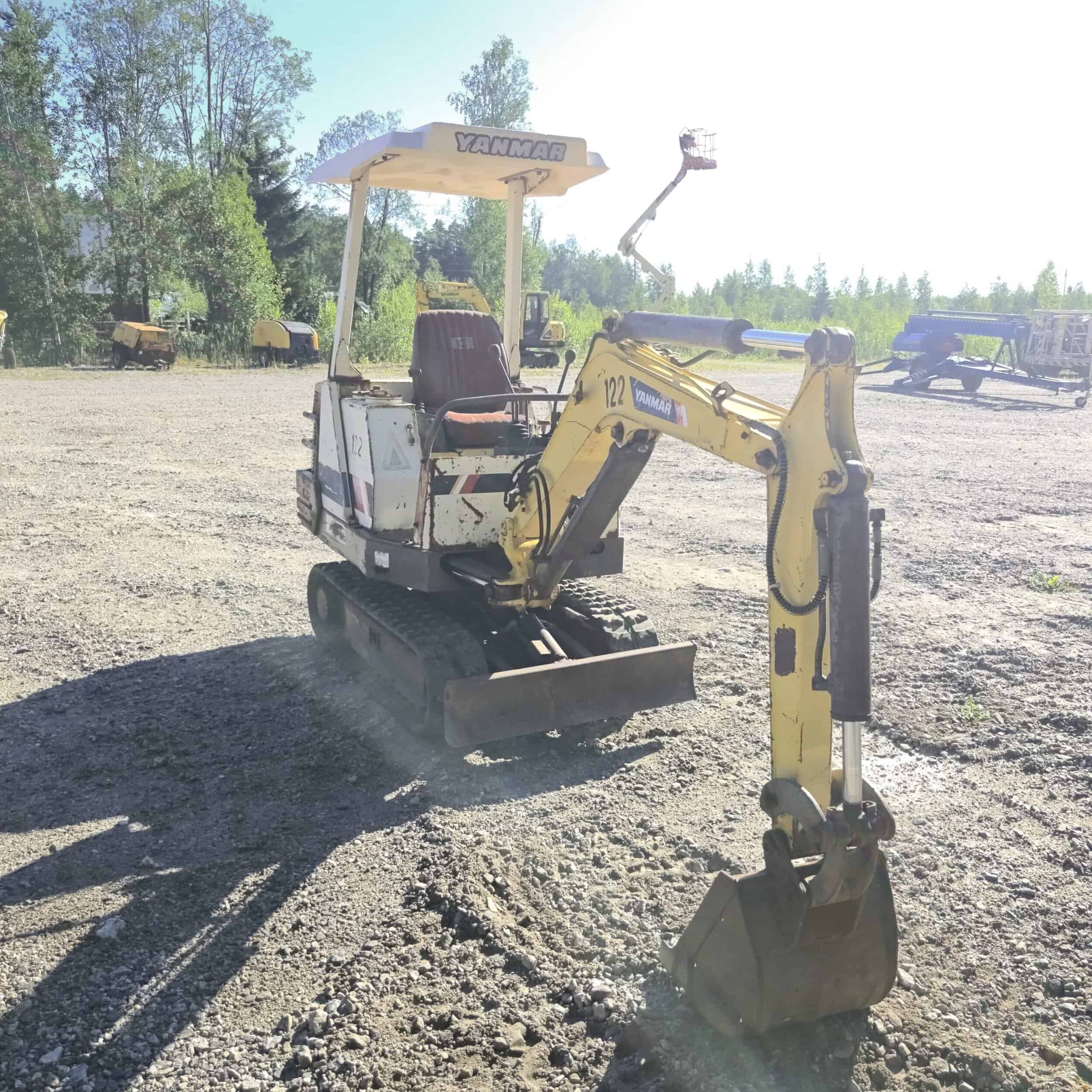 YANMAR B12 Kumitelainen minikaivuri - Image 7