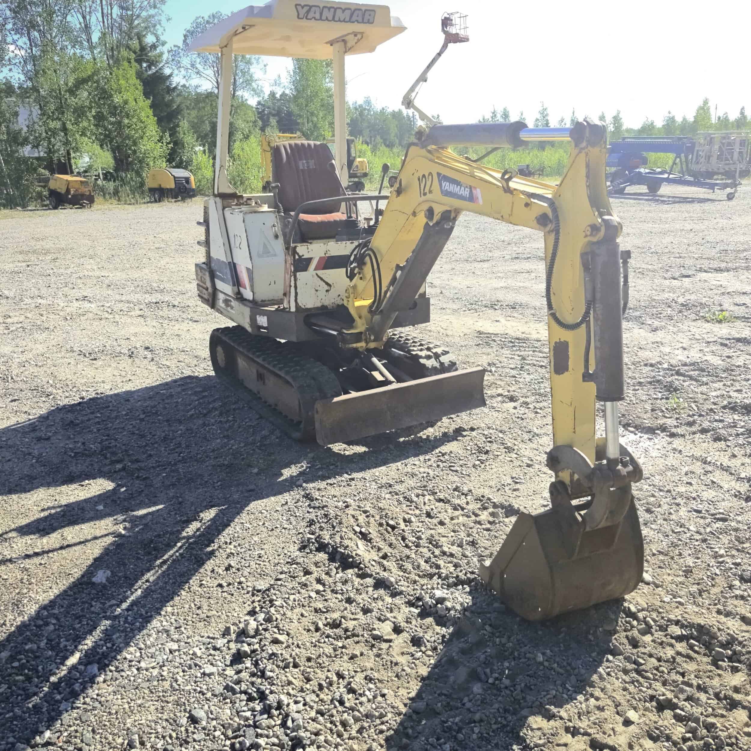 YANMAR B12 Kumitelainen minikaivuri - Image 11