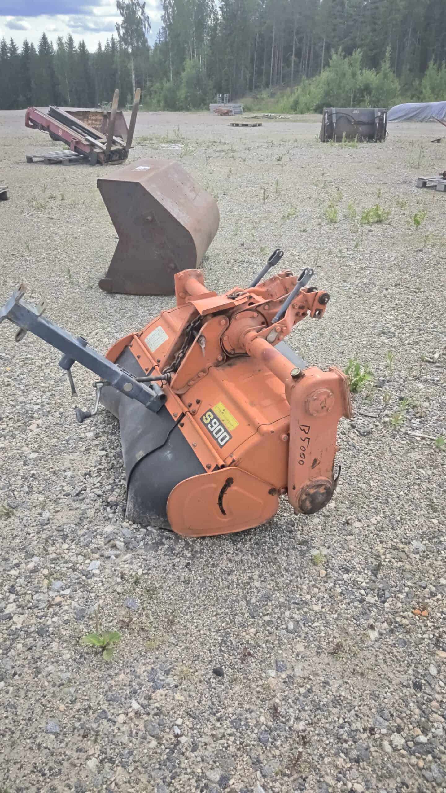 Maanmuonkain 900mm leveä (Kubota) - Image 3