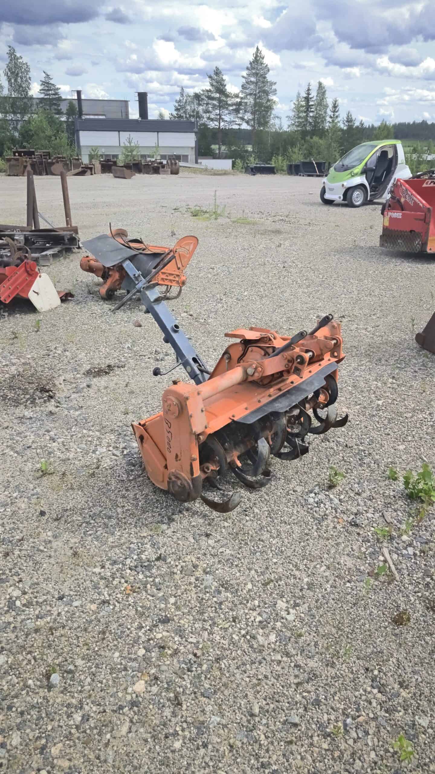 Maanmuonkain 900mm leveä (Kubota) - Image 2