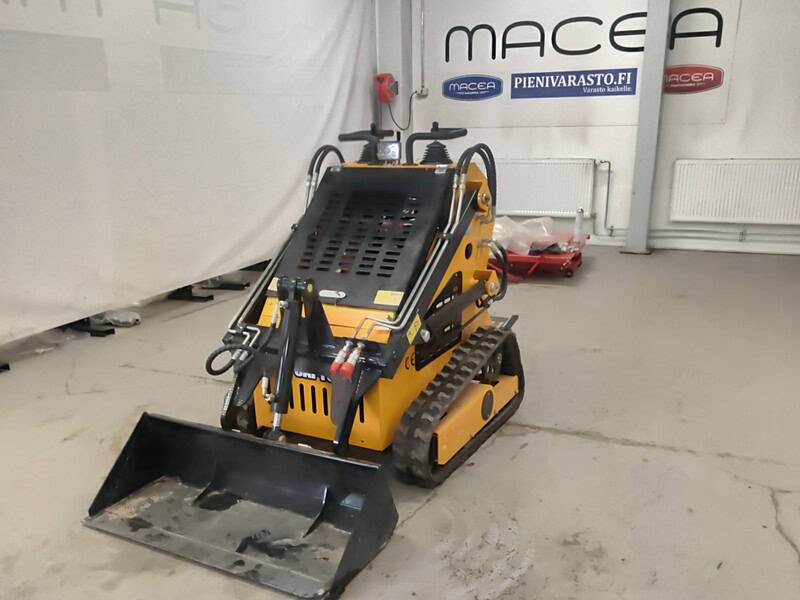 Captok CK360 Tela-alustainen minikuormaaja vm2026