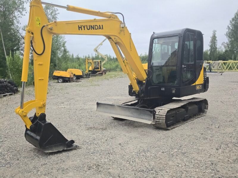 Hyundai R60-7 Rautatelainen minikaivuri