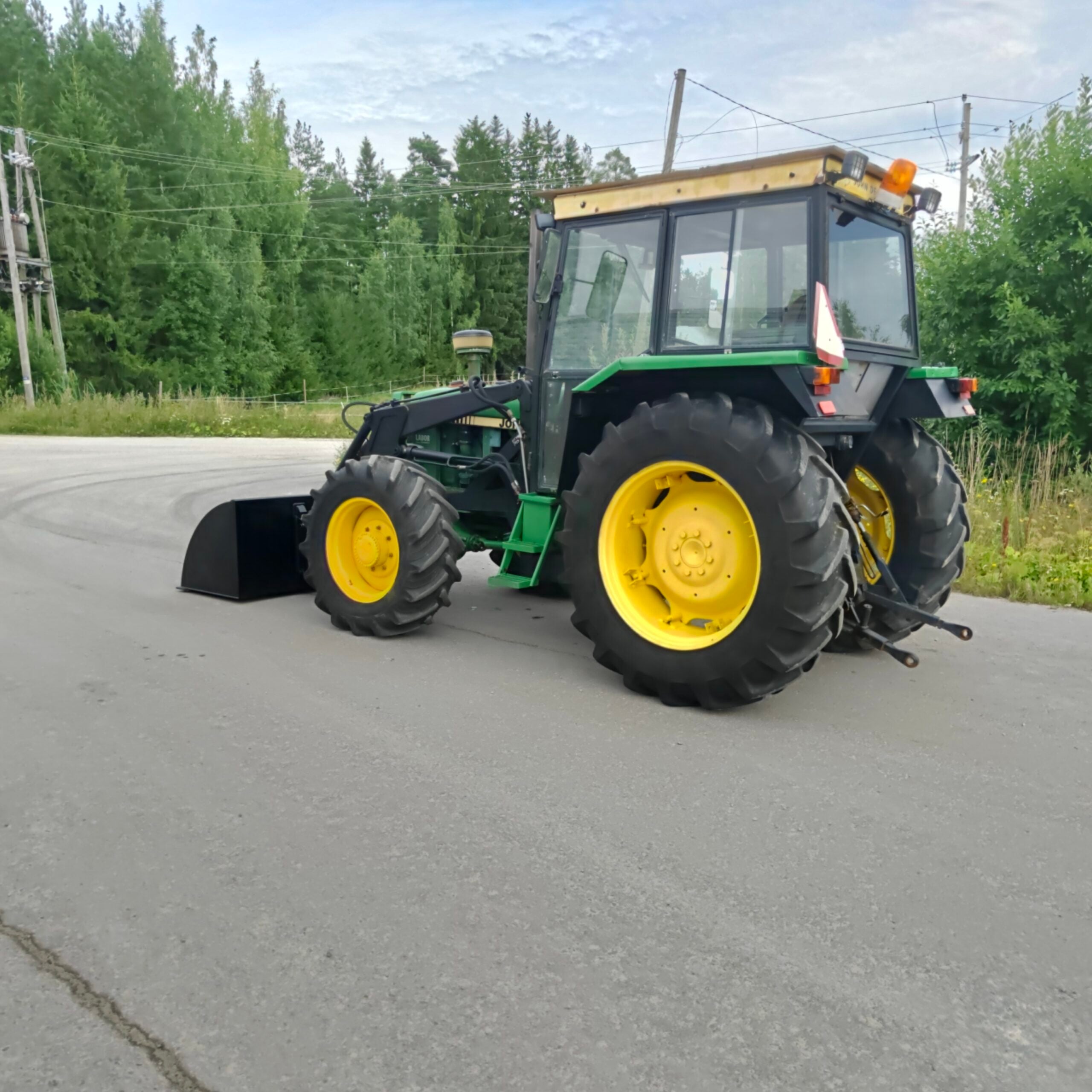 John Deere 2140 4x4 Etukuormaimella - Image 6