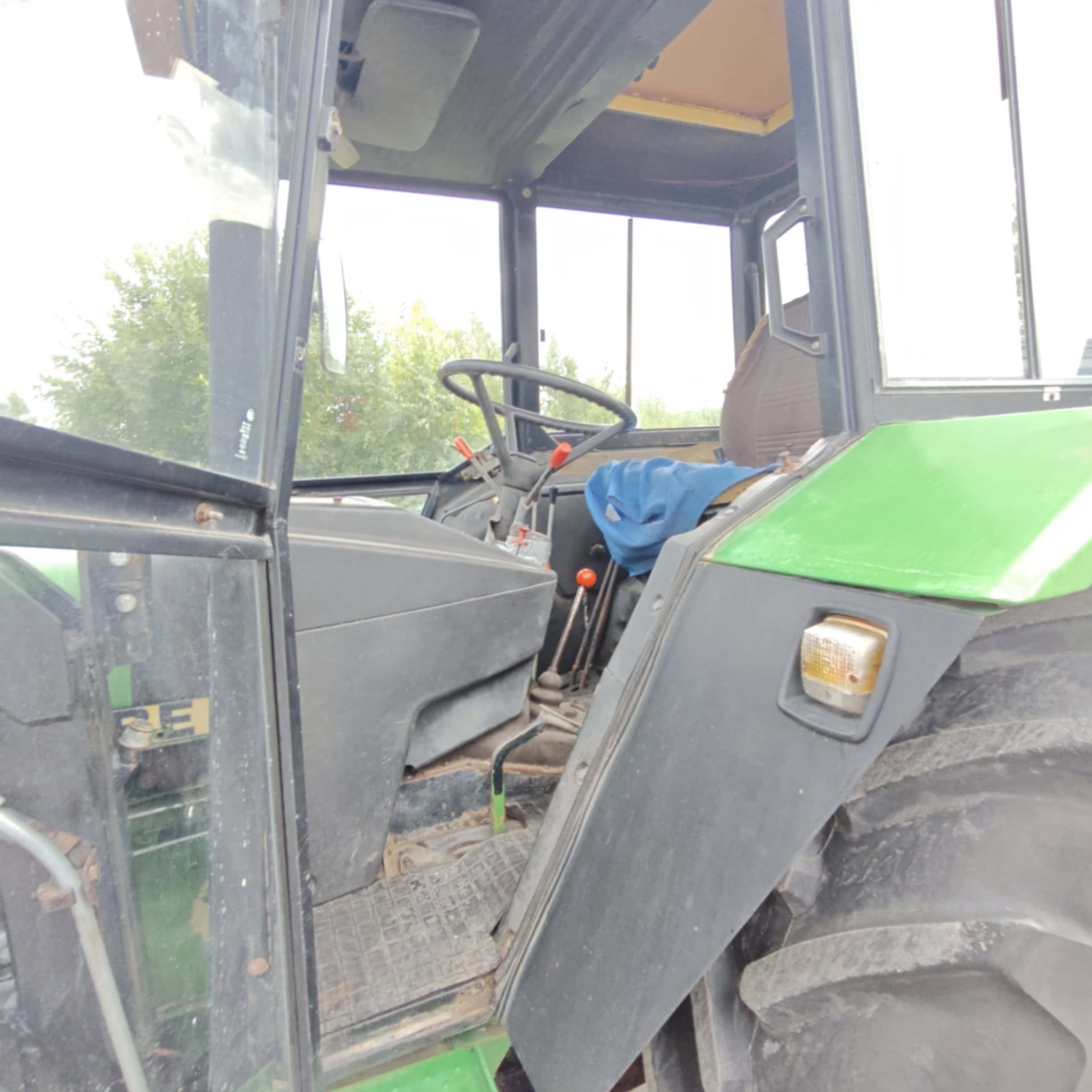 John Deere 2140 4x4 Etukuormaimella - Image 12