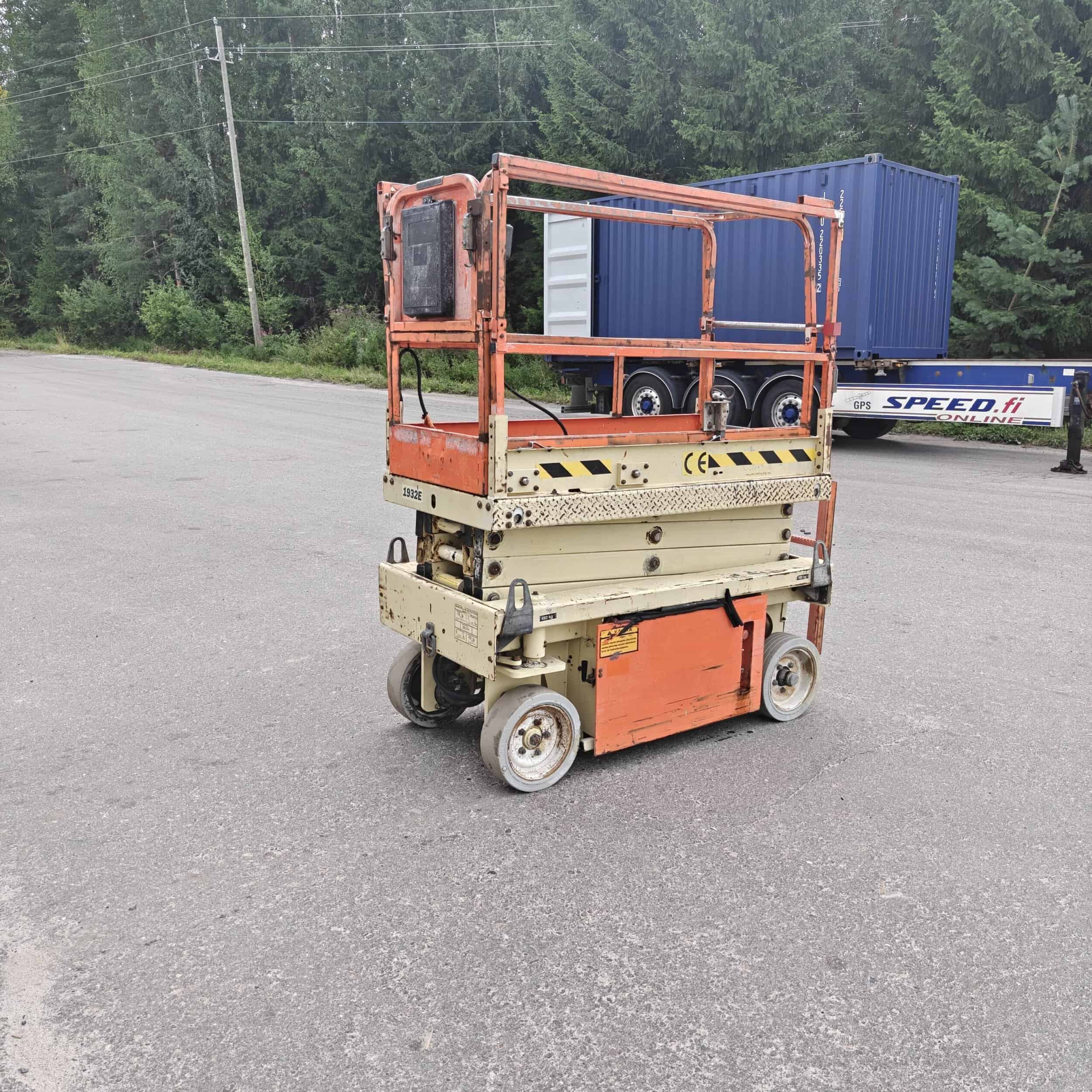 JLG 1932 E saksilavanostin vm.1997 Katsastettu! - Image 4