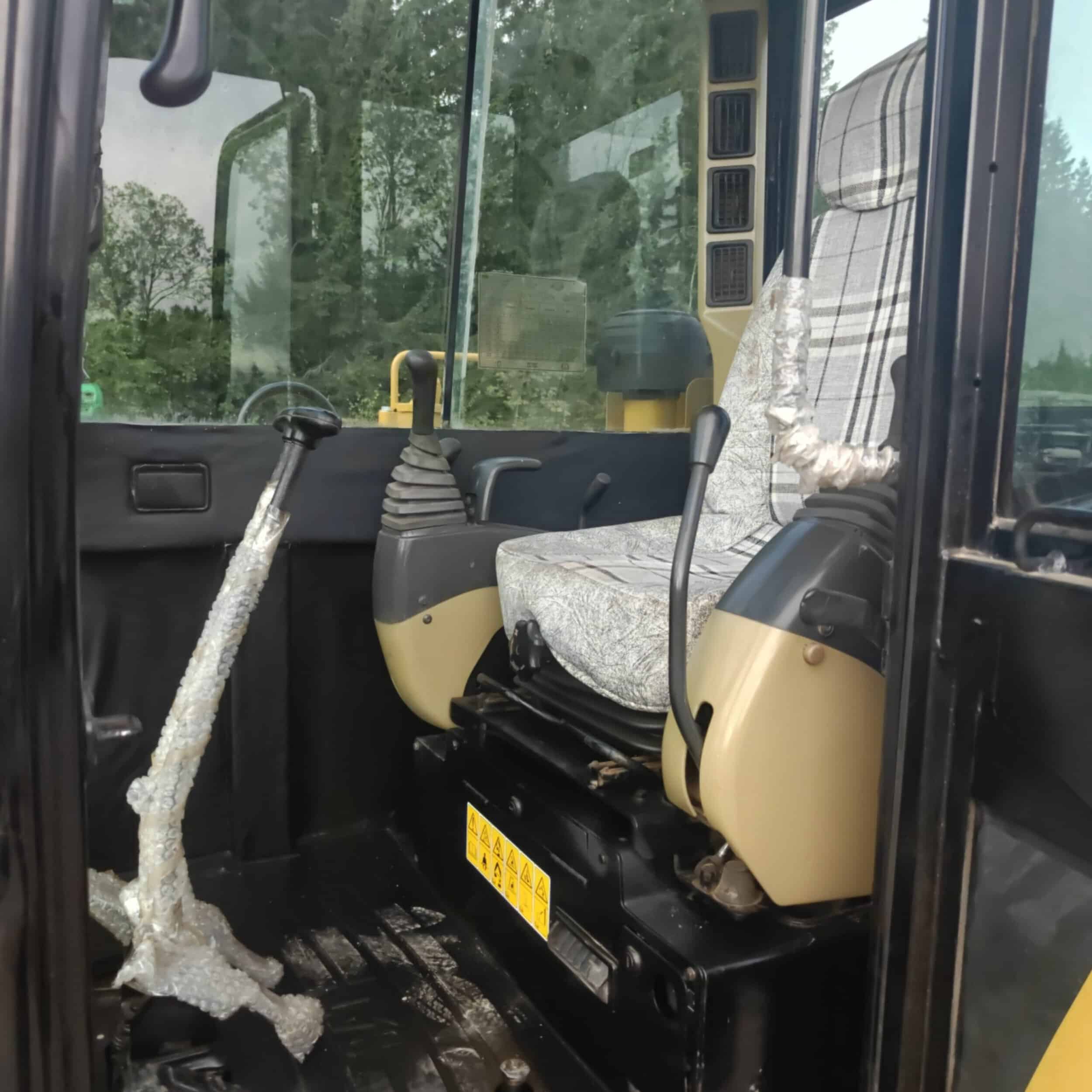 CAT 306 rautatelainen minikaivuri vm2022 - Image 11