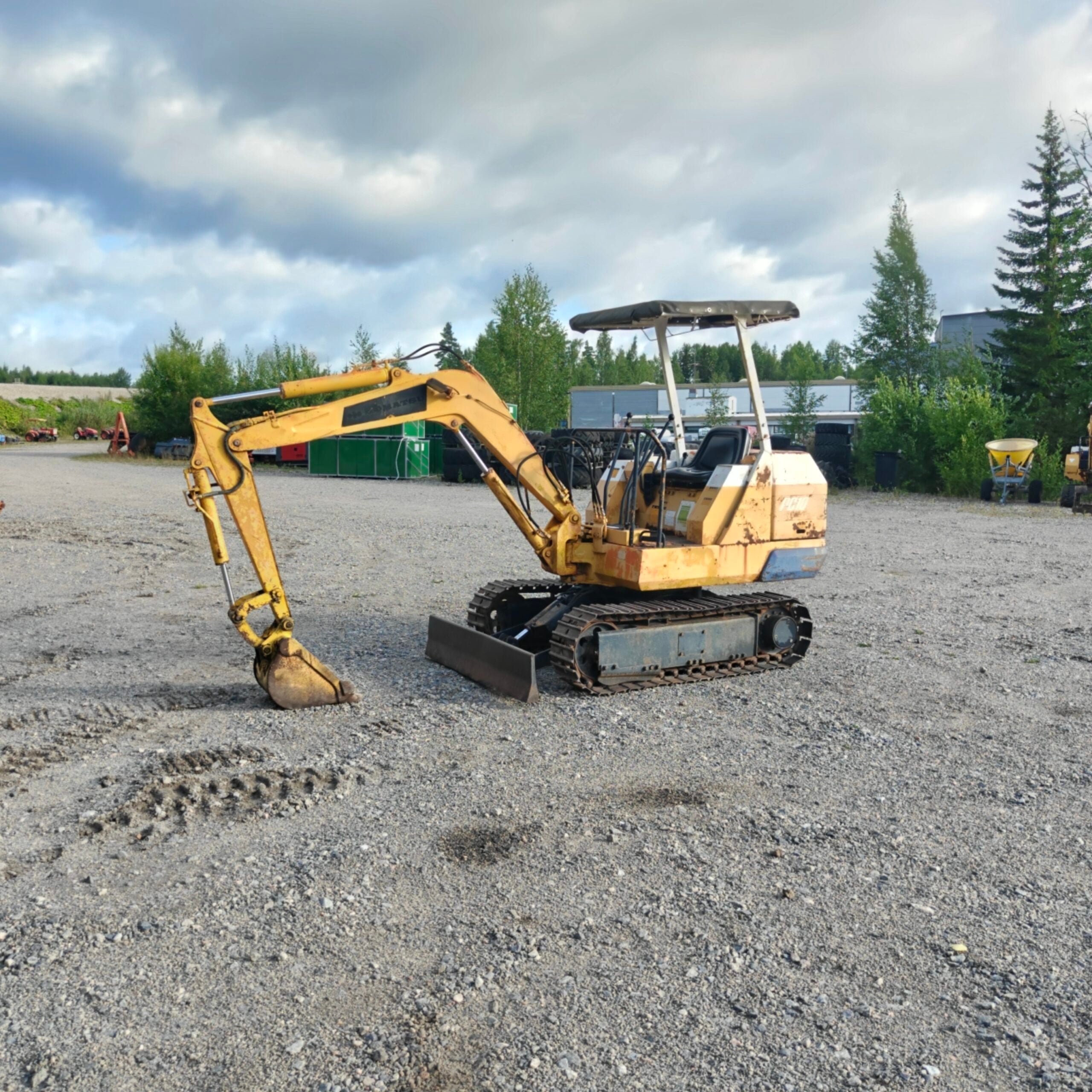 KOMATSU PC10-3 Rautatelainen minikaivuri - Image 4