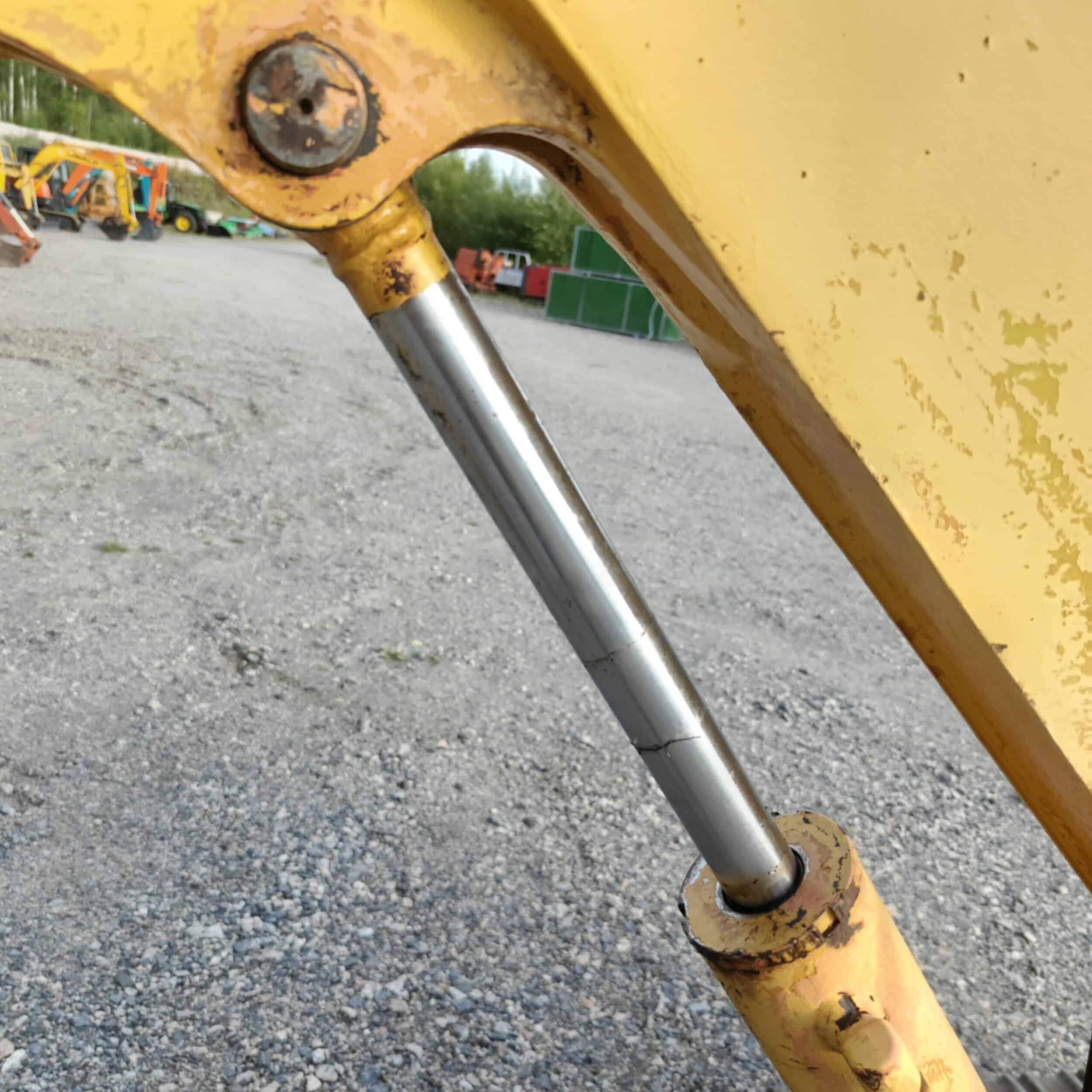 KOMATSU PC10-3 Rautatelainen minikaivuri - Image 12