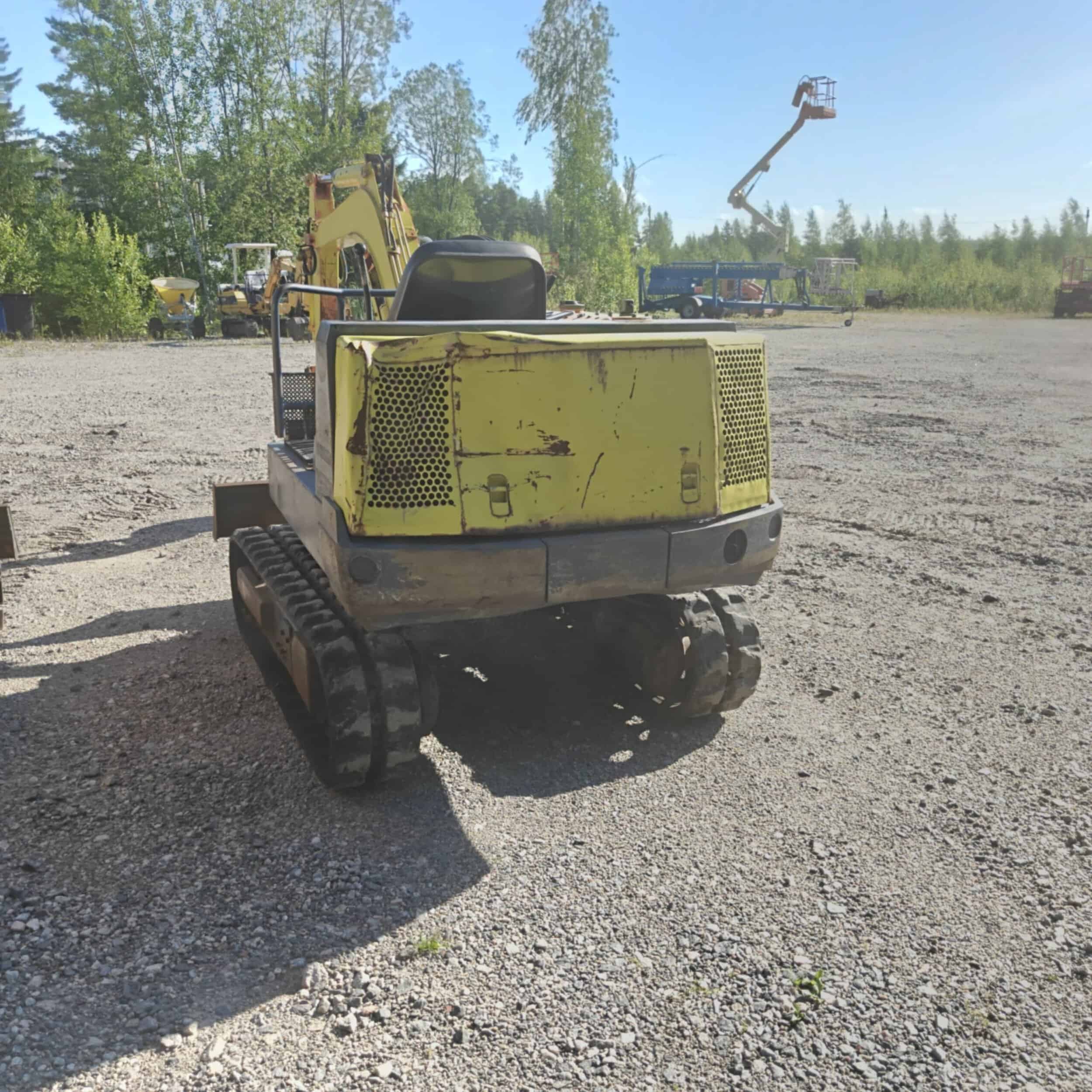 Furukawa FX021 kumitelainen minikaivuri - Image 6
