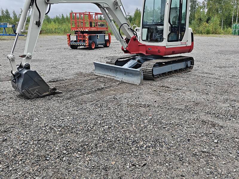 Takeuchi TB150C Rautatelainen Minikaivuri vm 2012