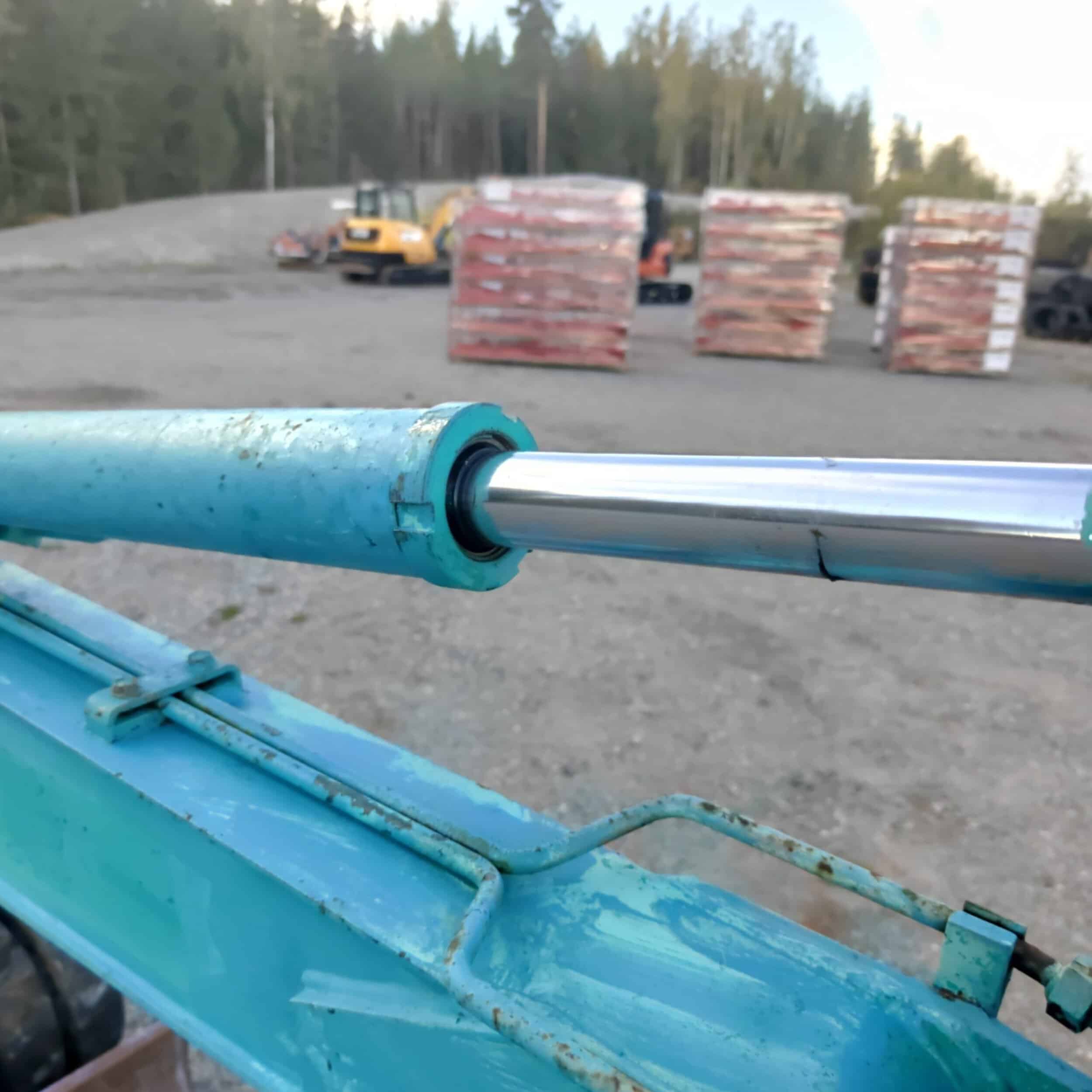 KOMATSU PC07-2E Kumitelainen minikaivuri - Image 15
