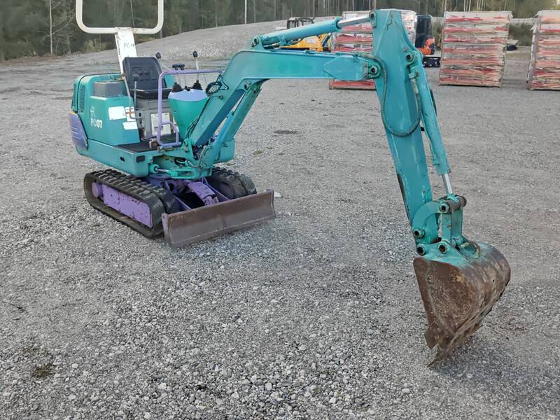 KOMATSU PC07-2E Kumitelainen minikaivuri