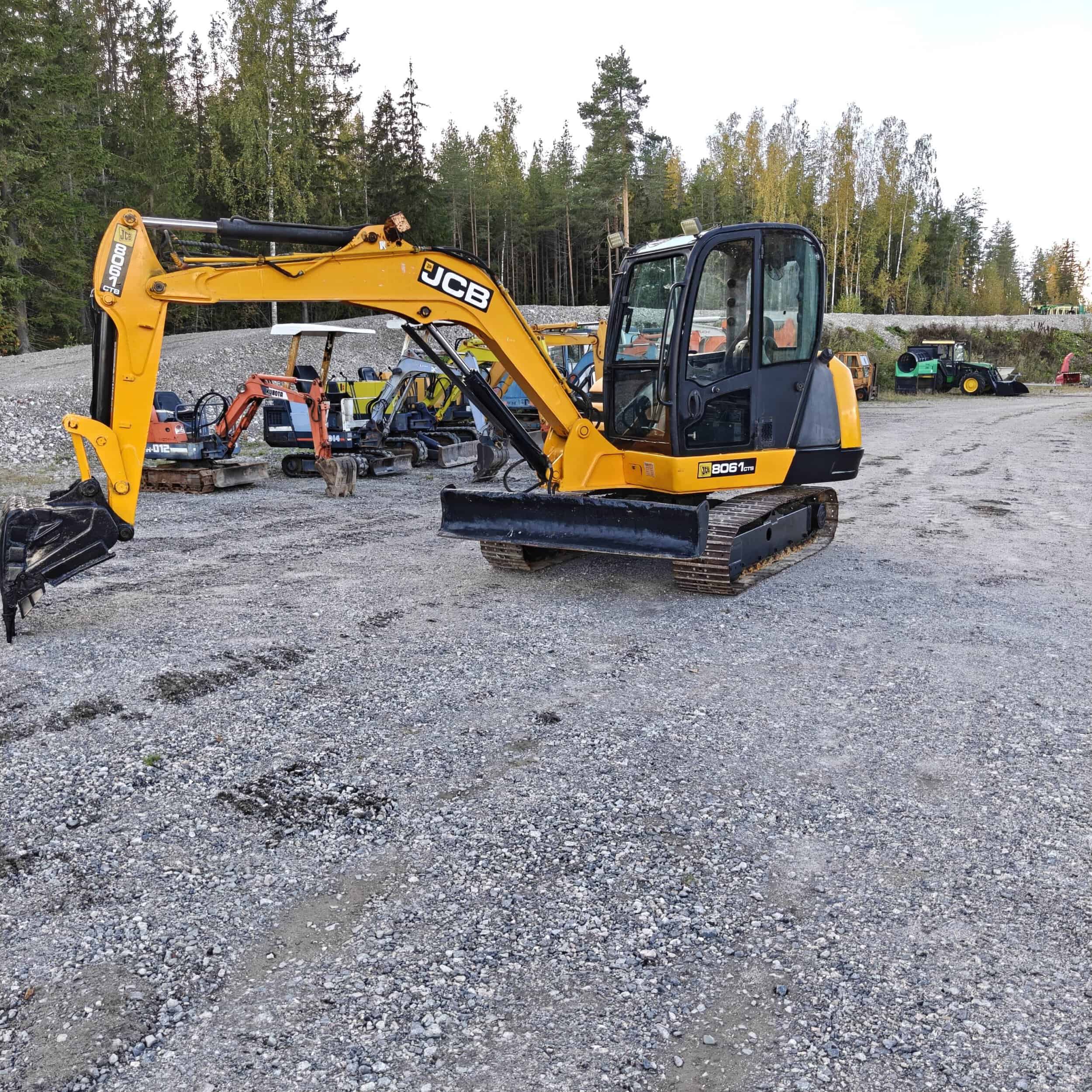 JCB 8061 400mm Rautatelainen minikaivuri vm2017