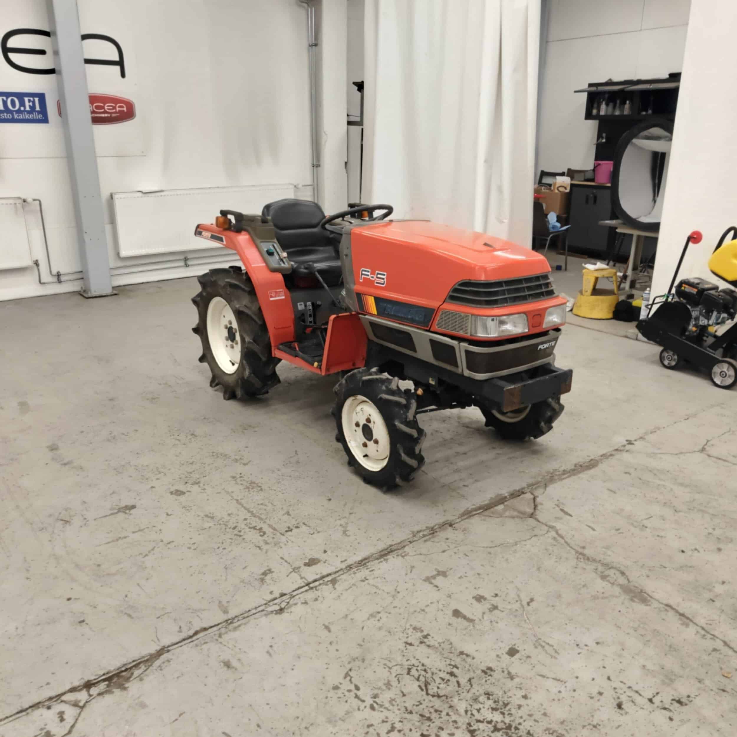 Yanmar F5 4WD Minitraktori - Image 2