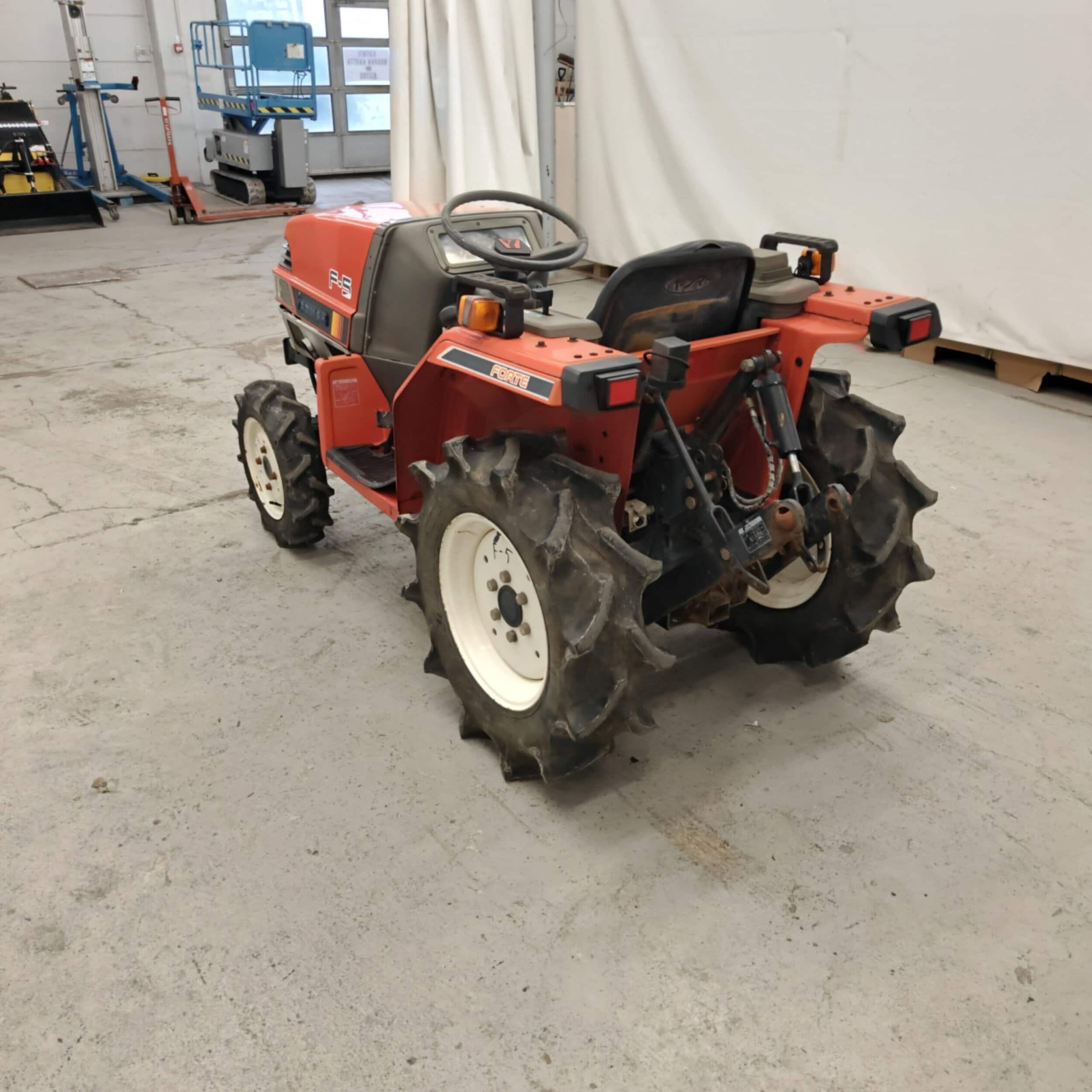 Yanmar F5 4WD Minitraktori - Image 5