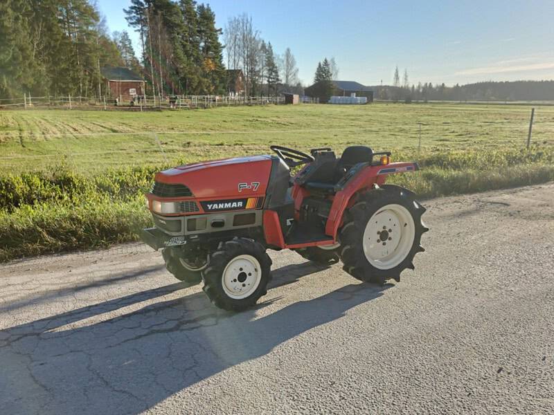 YANMAR F7 4WD Minitraktori