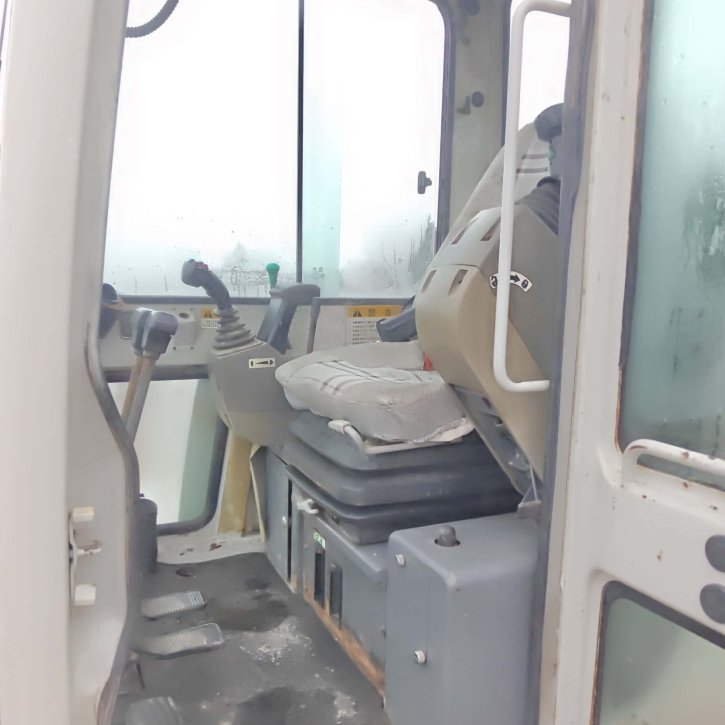 Takeuchi TB150C Rautatelainen minikaivuri vm2008 - Image 10